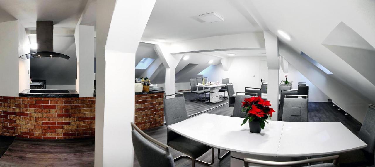 Hotel Kotva Hřensko エクステリア 写真